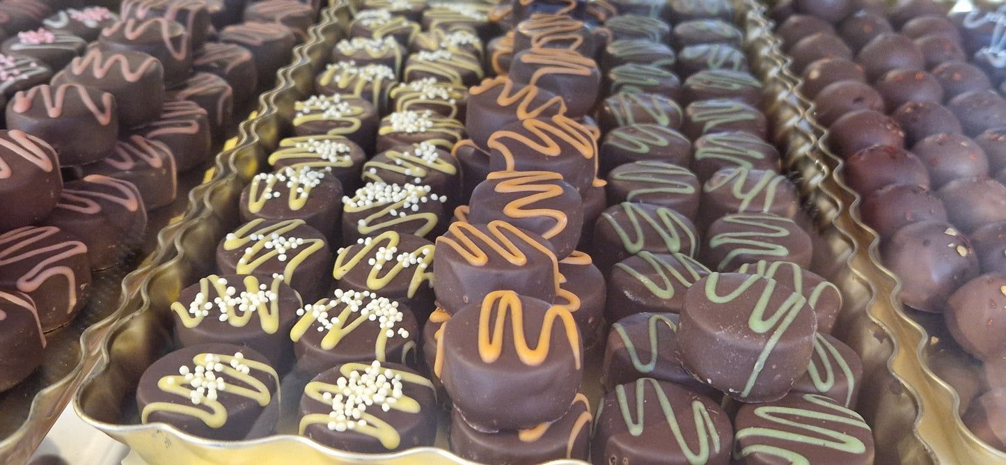 A Chocolate House Selection 6, 8 or 12 in a Box