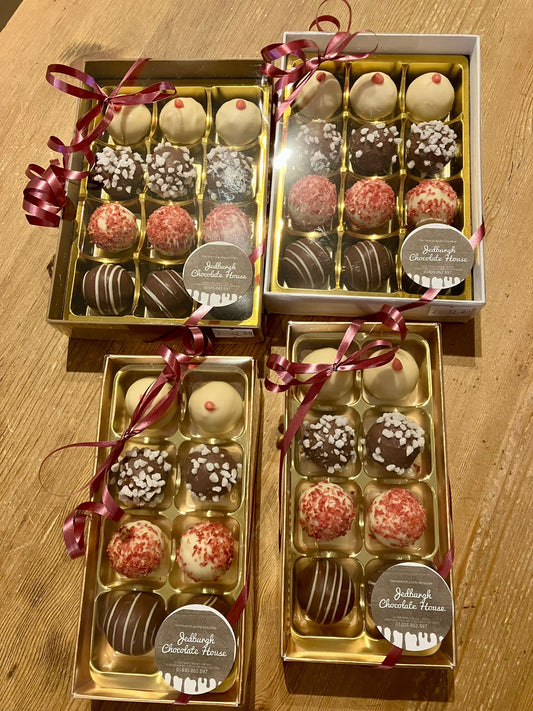 Champagne and Prosecco Delights 8 Box